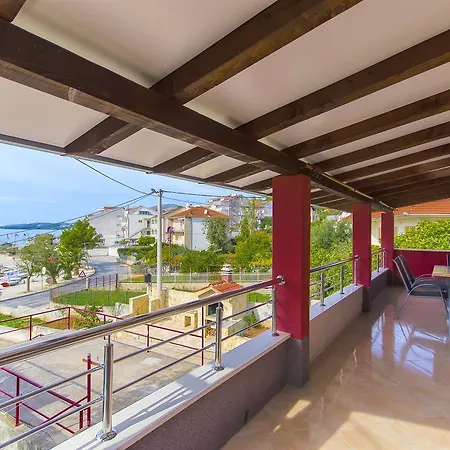 Karlo Apartmán Trogir
